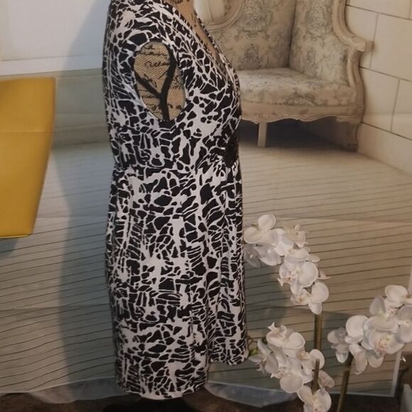 ECI Black and White Print Size Small Dress - Picture 4 of 6